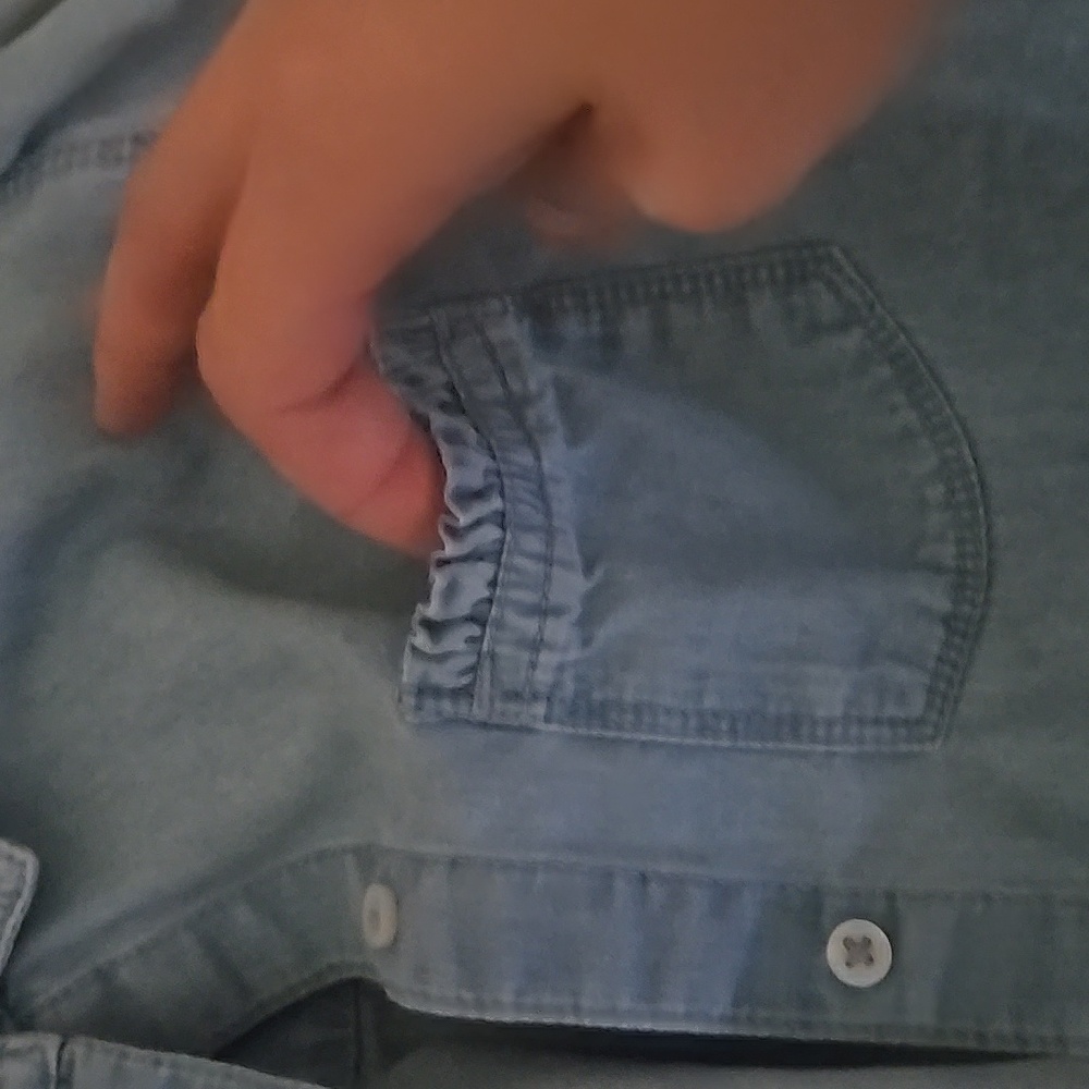 Size 10 Button Up Jean Jacket - Picture 6 of 6